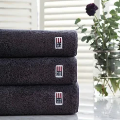 Lexington Toalla de baño Icons Original 70x130 cm, Charcoal Gris Clearance