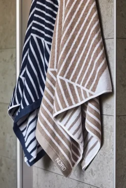 NJRD Toalla de baño Stripes 70x140 cm, Azul Clearance