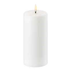 Uyuni Lighting Vela gruesa LED Uyuni Ø7,8 cm, 15,2 cm Blanco Best