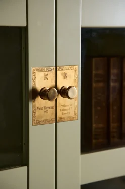 Källemo Vitrinas Y Gabinetes|Vitrinas Y Gabinetes<Vitrina para libros National Geographic, Base de roble claro - latón Verde